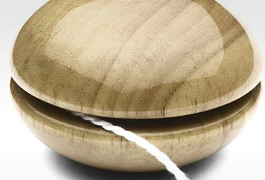 Playsam Yo-Yo De Madera Natural - Playsam | Juegos De Patio: Canicas, Peonzas, Cuerdas De Saltar, Yoyos