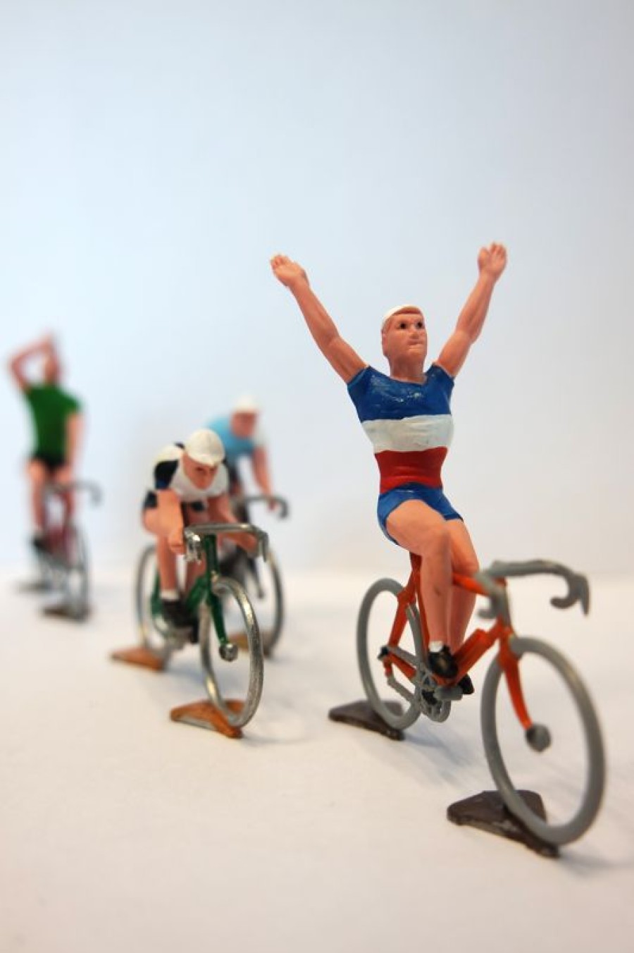 Fonderie Roger Figurita Ciclista D Ganador Maillot Amarillo - Fonderie Roger | Ciclistas En Miniatura